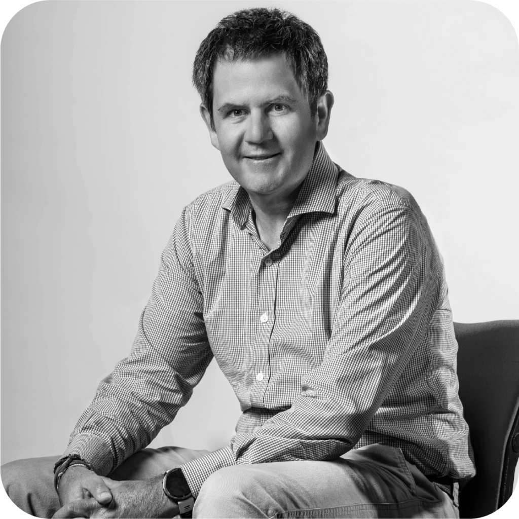 Alfredo Vizcarra - Gerente General