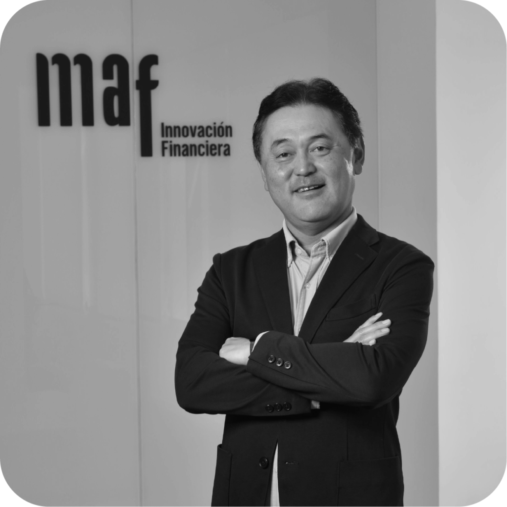 Hitoshi Sakaguchi - Director – Gerente General