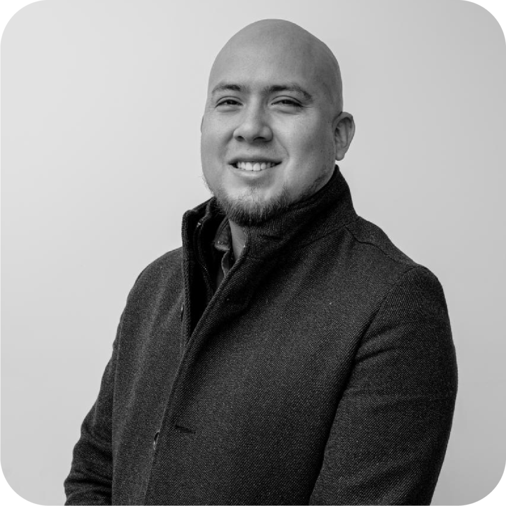 ARNOLD SOTELO - Gerente General